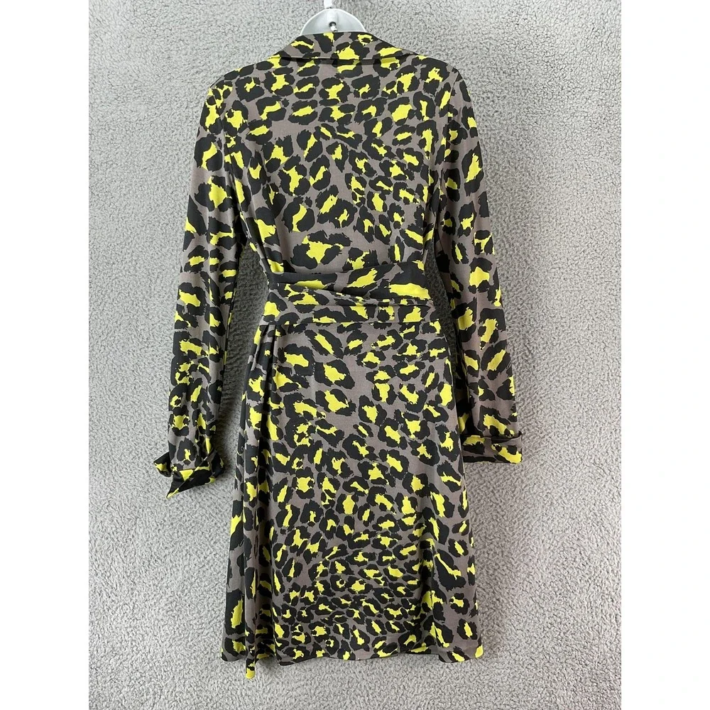 Diane Von Furstenberg type dress